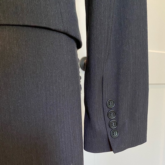 BCBG Tailored 2-Button Charcoal Suit Jacket - BNWT - Picture 5 of 10